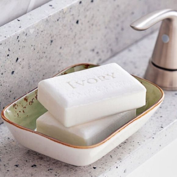 Ivory CLEAN Bar Soap Lot of 4 PACKS of 3 Bars - Picture 2 of 8